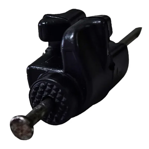 Aislador Pivote grande con puntilla negro paquete x 100 unidades Agrocercas