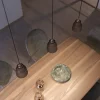 Lámpara colgante de cerámica Vaso y acabados metálicos - Imagen 28